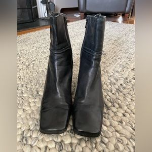 Nine West Y2K Square Toe Stacked Heel Black Leather Ankle Boots - 8M